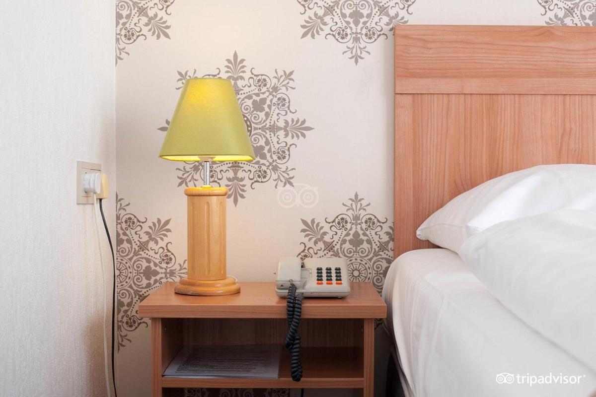 Rho Hotel Amsterdam Extérieur photo